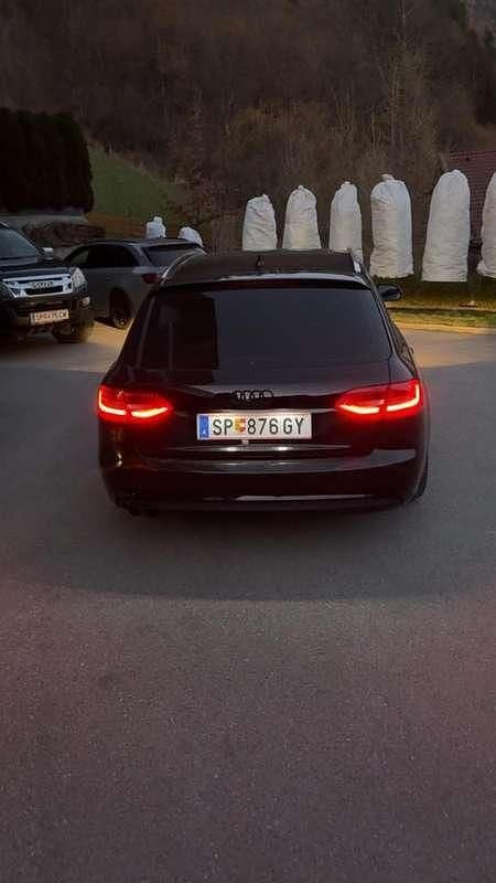 Gebraucht Audi A4 Sport 177 PS (130 kW) 2013 Schwarz Kombi
