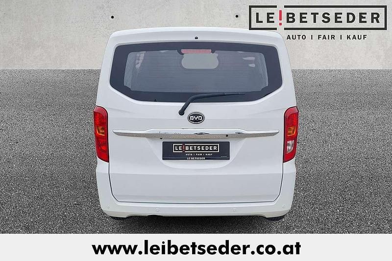 Gebraucht BYD ETP3 100 kW (136 PS) 2024 Weiß Van
