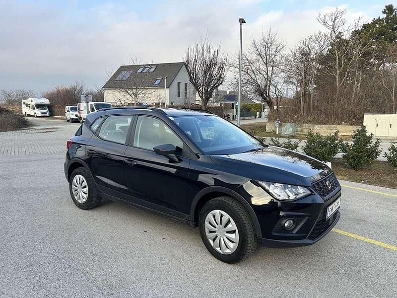 Gebraucht Seat Arona Reference 95 PS (69 kW) 2018 Schwarz SUV