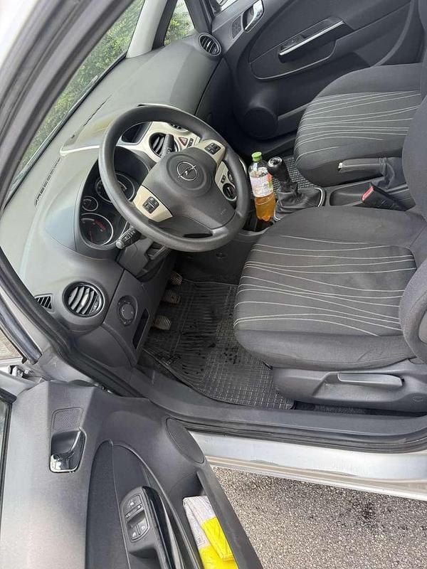 Gebraucht Opel Corsa Edition 90 PS (66 kW) 2008 Limousine