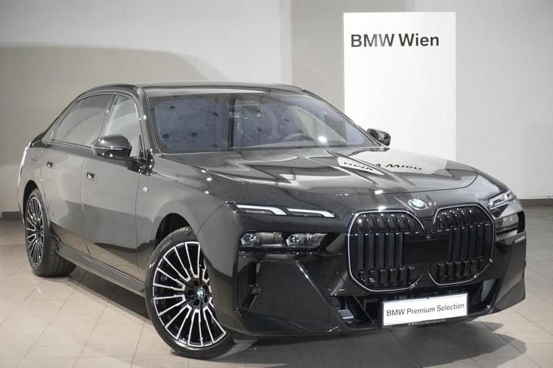 Schwarz Gebraucht 2024 BMW 740 Efficient Dynamics Limousine | € 117.995 (Guter Preis) - Bild 1/4