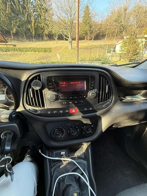 Gebraucht Fiat Doblò 95 PS (69 kW) 2017 Van / Kleinbus