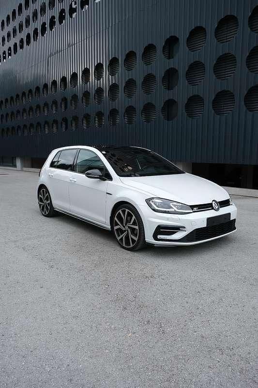 Gebraucht VW Golf VII Highline 150 PS (110 kW) 2018 Weiß Limousine