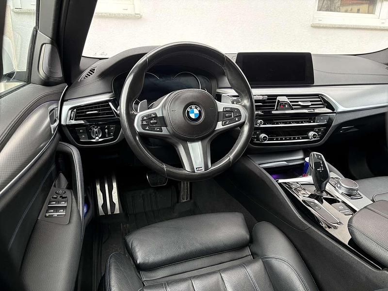 Gebraucht BMW 520 M Sport 190 PS (139 kW) 2017 Weiß Kombi