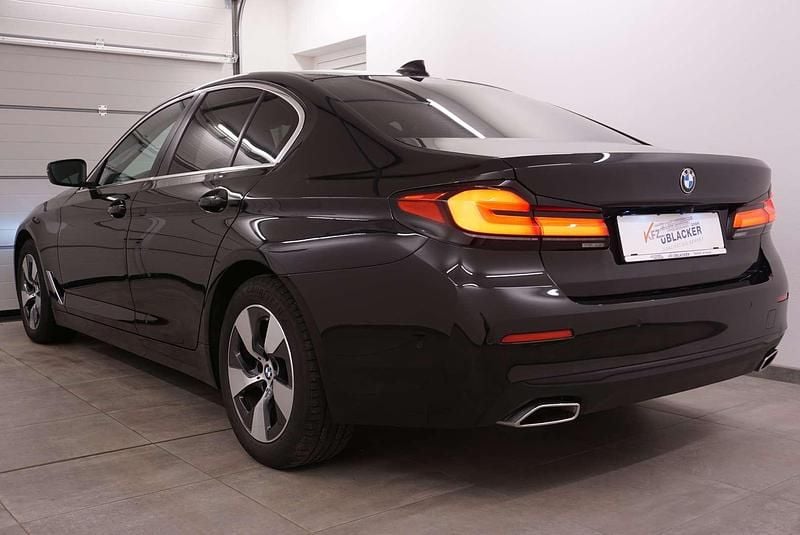 Gebraucht BMW 520 Performance 190 PS (139 kW) 2022 Schwarz Limousine