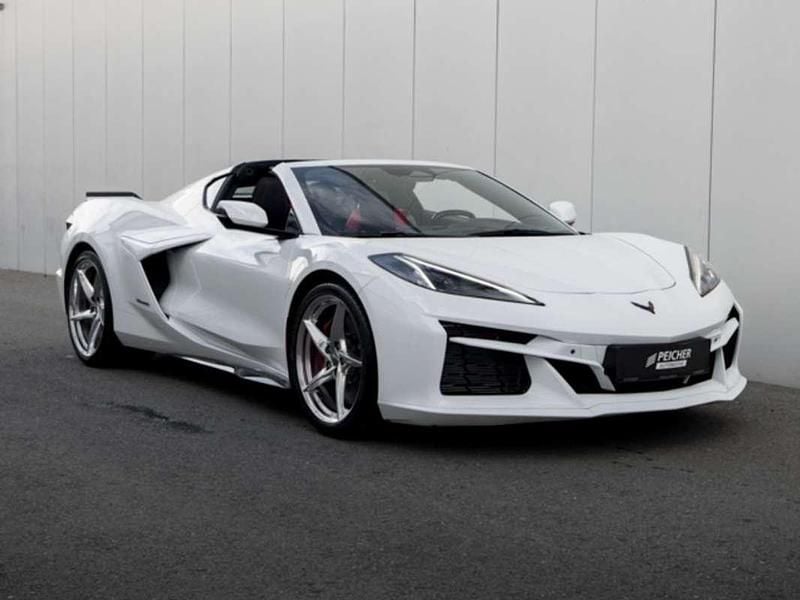 Neu Chevrolet Corvette E-Ray 651 PS (478 kW) 2025 Weiß Coupé