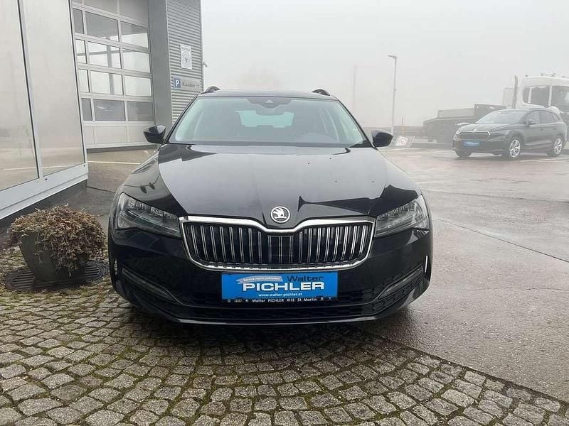 Gebraucht Skoda Superb Ambition 150 PS (110 kW) 2022 Schwarz  metallicperleffektno Kombi