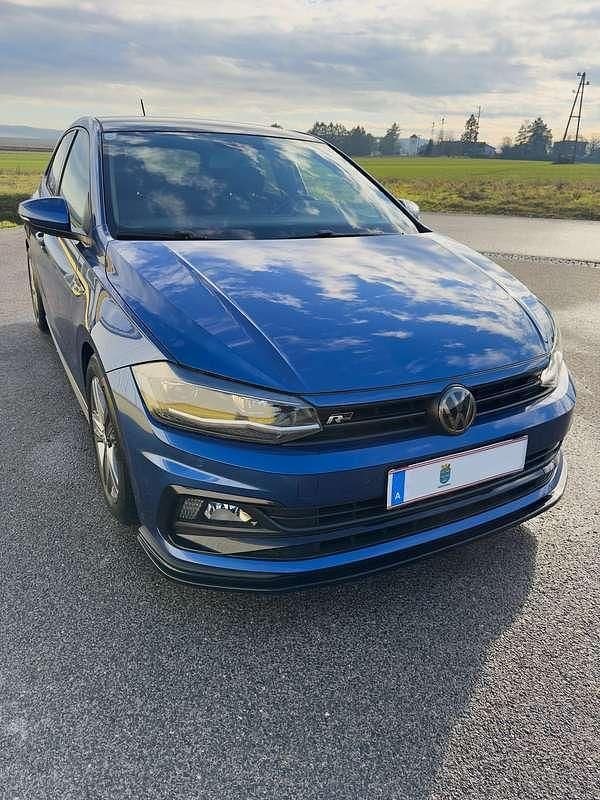 Blau Gebraucht 2018 VW Polo Highline Limousine | € 16.000 (Teuer) - Bild 1/4