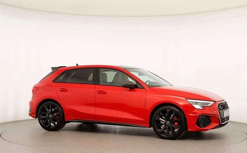Rot Gebraucht 2024 Audi S3 Limousine | € 49.990 (Fairer Preis) - Bild 1/1
