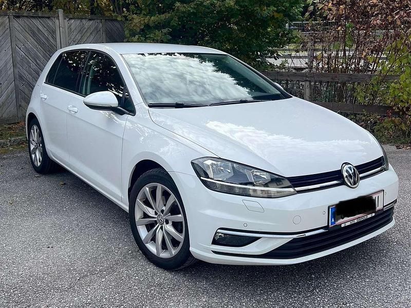 Gebraucht VW Golf VII 116 PS (85 kW) 2020 Weiß Limousine