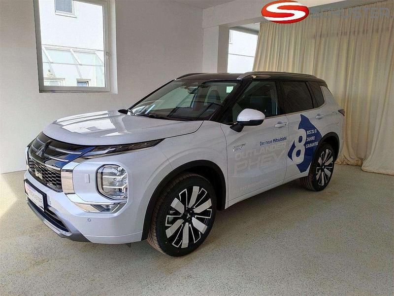 Gebraucht Mitsubishi Outlander P-HEV 136 PS (100 kW) 2025 Diamondweiss SUV