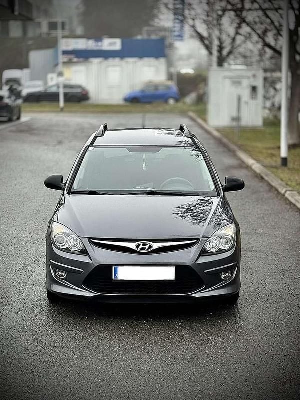 Gebraucht Hyundai i30 90 PS (66 kW) 2011 Kombi