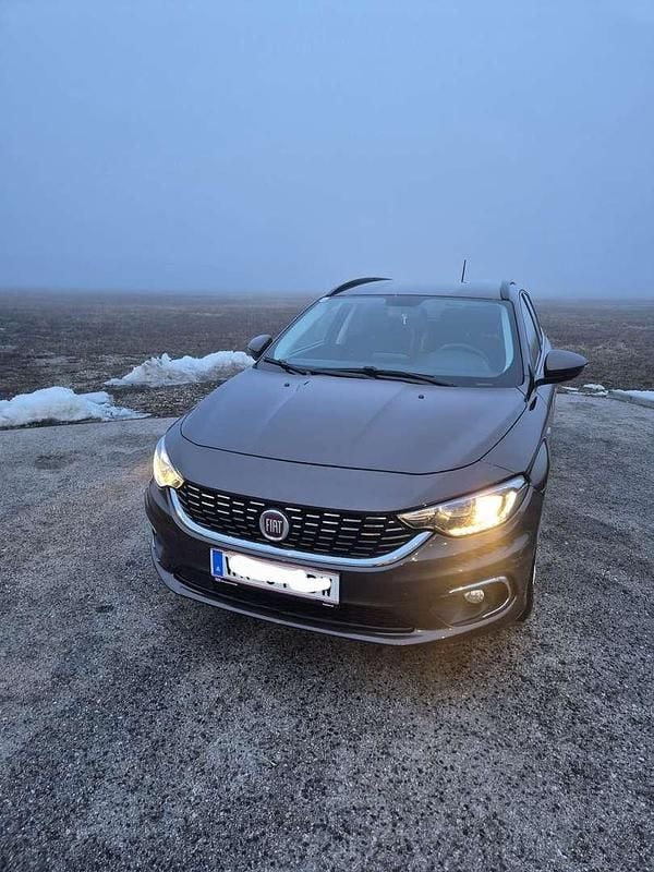 Gebraucht Fiat Tipo Lounge 120 PS (88 kW) 2017 Bronze Kombi