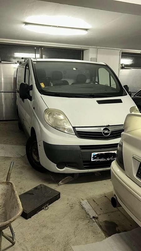 Gebraucht Opel Vivaro Edition 135 PS (99 kW) 2006 Weiß Van / Kleinbus