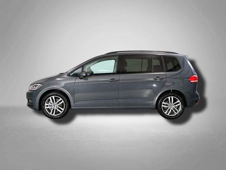 Neu VW Touran Life 150 PS (110 kW) 2025 Van / Kleinbus
