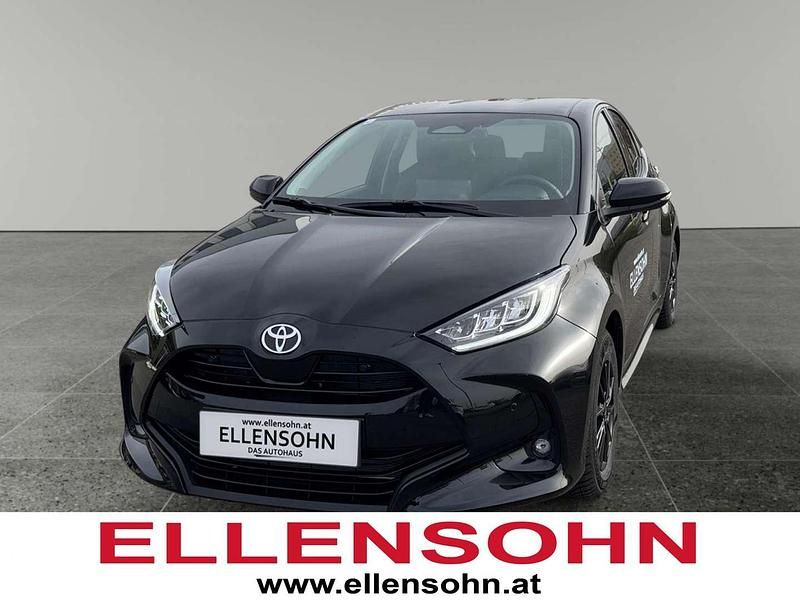Schwarz Neu 2025 Toyota Yaris Hybrid Active Kleinwagen | € 23.990 (Fairer Preis) - Bild 1/4