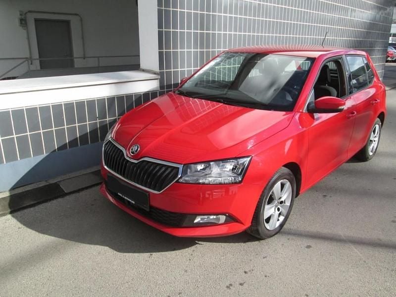 Gebraucht Skoda Fabia Ambition 95 PS (69 kW) 2018 Rot Kleinwagen