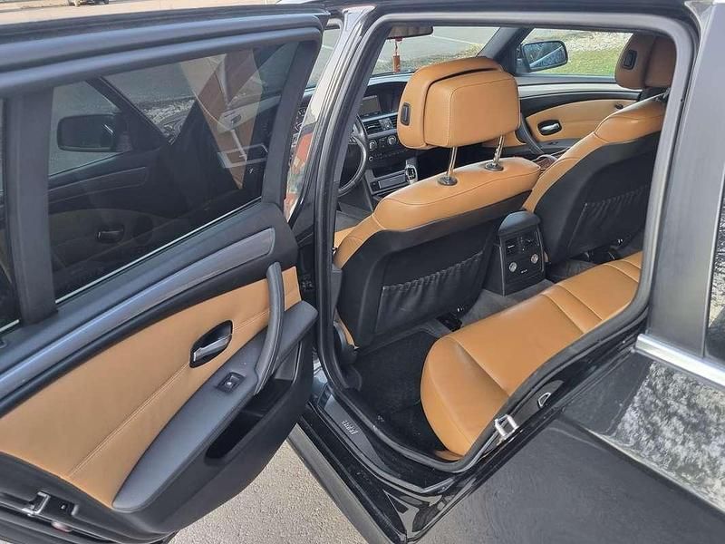 Gebraucht BMW 530 M Sport 272 PS (200 kW) 2009 Schwarz Kombi