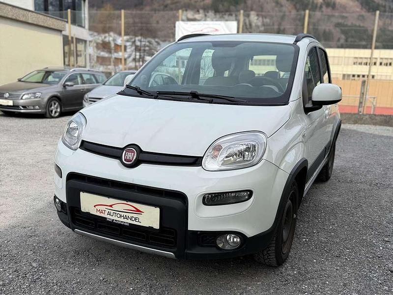 Gebraucht Fiat Panda 4x4 Rock 86 PS (63 kW) 2016 Weiß Kleinwagen