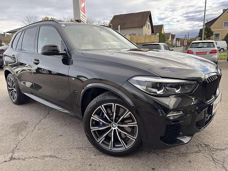 Schwarz Gebraucht 2019 BMW X5 Performance SUV | € 53.990 (Teuer) - Bild 1/4
