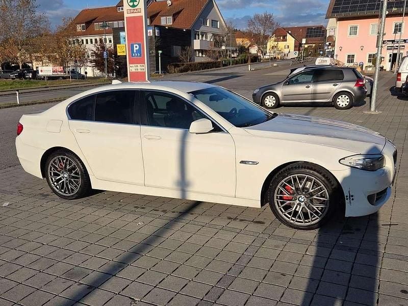 Gebraucht 2011 BMW 520 Limousine | € 8.999 (Fairer Preis) - Bild 1/4