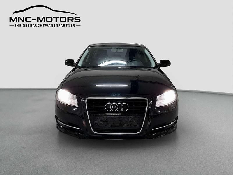 Gebraucht Audi A3 Attraction 90 PS (66 kW) 2010 Schwarz Limousine