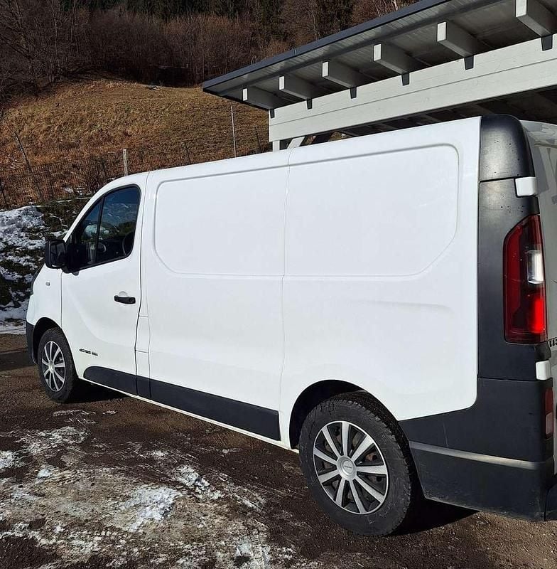 Gebraucht Renault Trafic 125 PS (91 kW) 2017 Weiß Van / Kleinbus