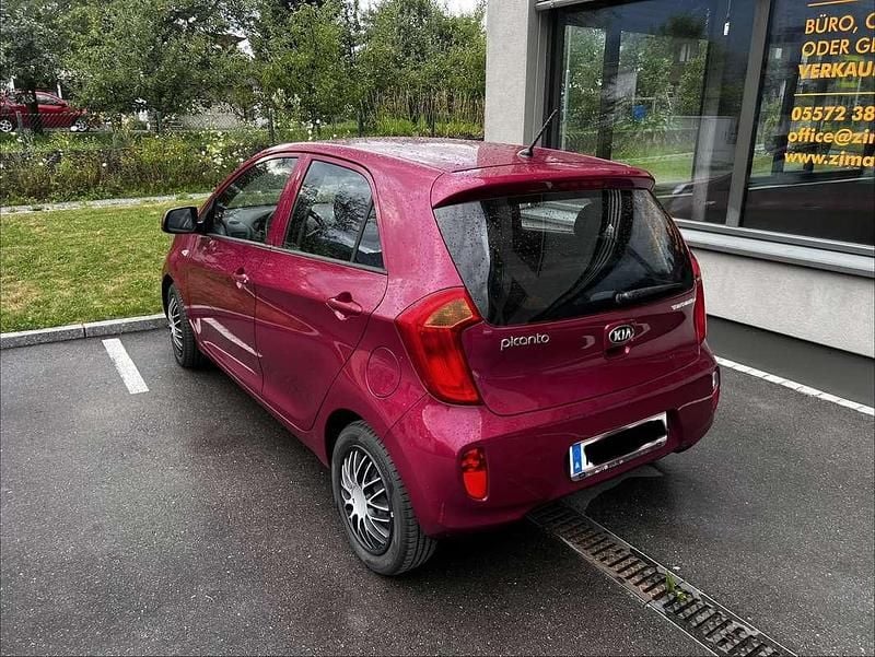 Gebraucht Kia Picanto 69 PS (50 kW) 2012 Rot Kleinwagen