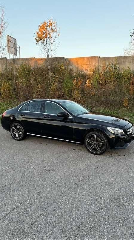 Gebraucht Mercedes C220 Avantgarde 170 PS (125 kW) 2015 Schwarz Limousine