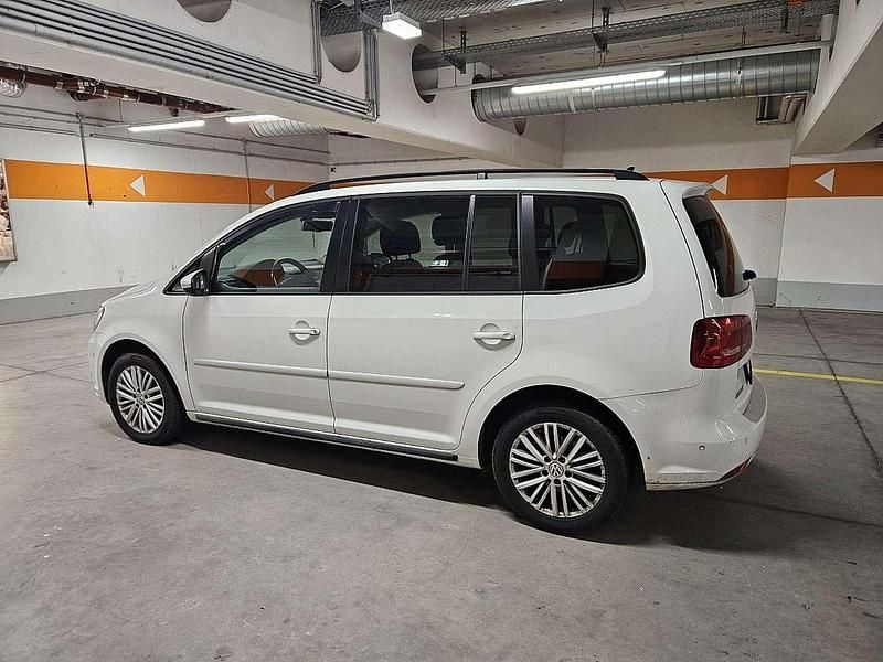 Gebraucht VW Touran 105 PS (77 kW) 2015 Weiß Van / Kleinbus
