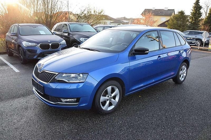 Blau Gebraucht 2019 Skoda Rapid Ambition Kombi | € 11.990 (Fairer Preis) - Bild 1/4