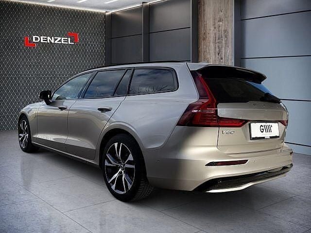 Gebraucht Volvo V60 Plus 253 PS (186 kW) 2024 Grau Kombi