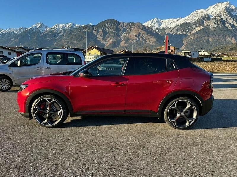 Gebraucht Alfa Romeo Junior Veloce 205 kW (280 PS) 2025 Rot SUV