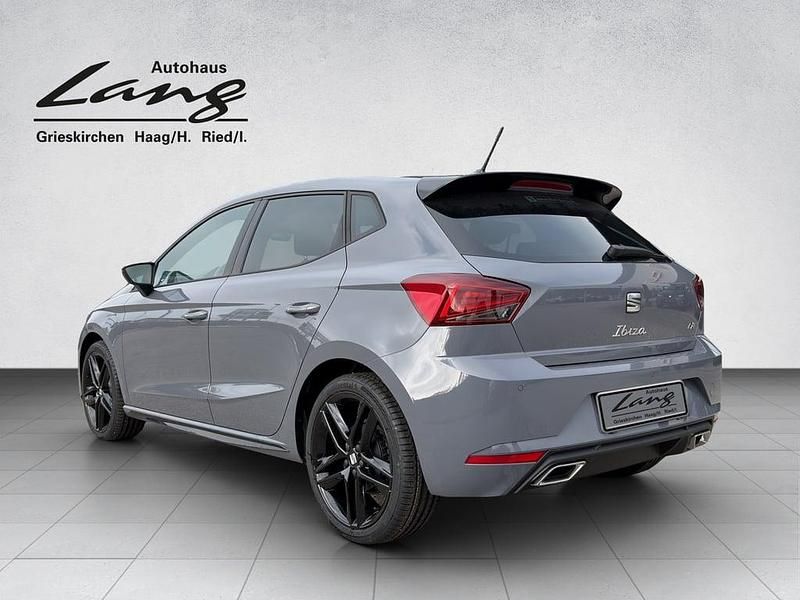 Neu Seat Ibiza FR 95 PS (69 kW) 2026 Hellgrau  normal Kleinwagen