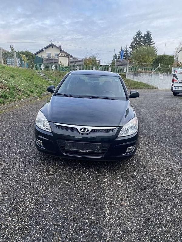 Gebraucht Hyundai i30 Classic 116 PS (85 kW) 2007 Limousine