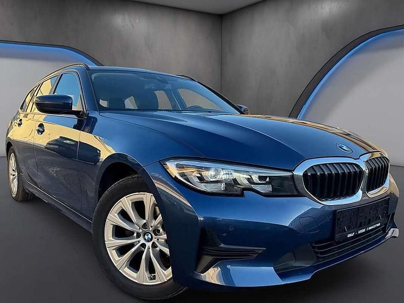 Gebraucht BMW 318 Advantage 150 PS (110 kW) 2021 Blau Kombi