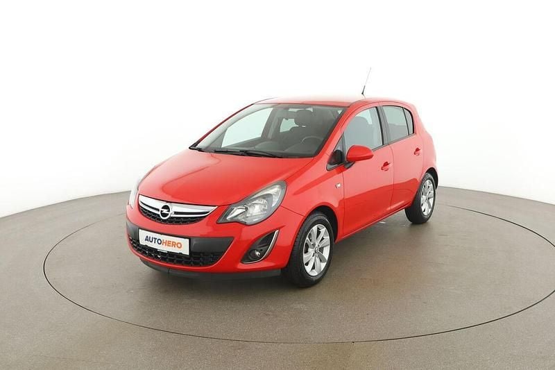 Rot Gebraucht 2014 Opel Corsa Edition Limousine | € 7.490 (Teuer) - Bild 1/3