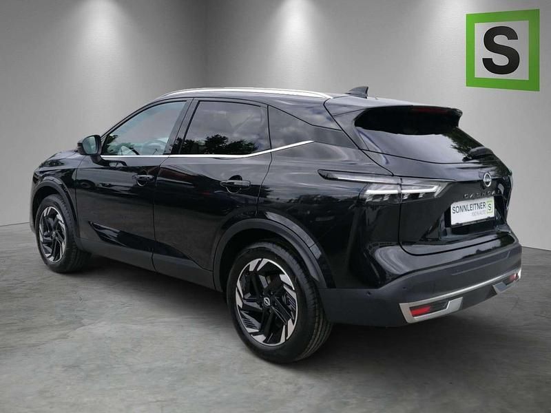 Neu Nissan Qashqai N-Connecta 205 PS (150 kW) 2025 Schwarz SUV