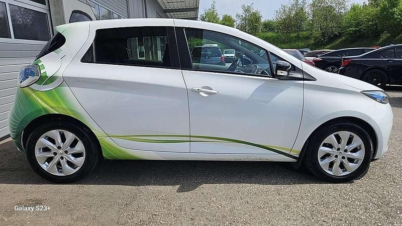 Gebraucht Renault Zoe 64 kW (88 PS) 2016 Weiß Kleinwagen