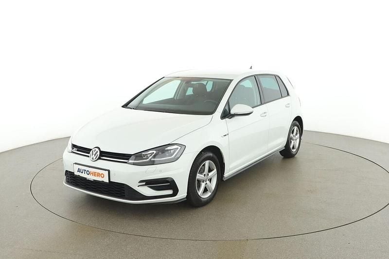 Gebraucht VW Golf VII Highline 116 PS (85 kW) 2019 Weiß Limousine
