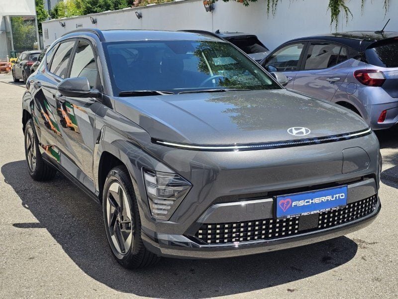 Gebraucht Hyundai Kona GO! 52 kW (72 PS) 2023 Ecotronic gray SUV