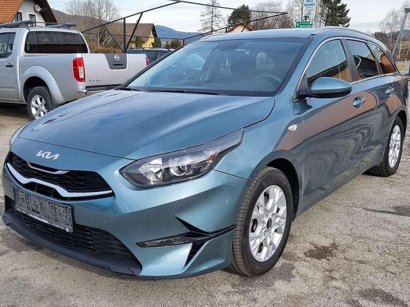 Gebraucht Kia Ceed Sportswagon Silver 99 PS (72 kW) 2023 Grau Kombi