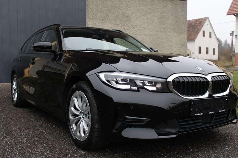 Schwarz Gebraucht 2021 BMW 316 Kombi | € 17.900 (Guter Preis) - Bild 1/4