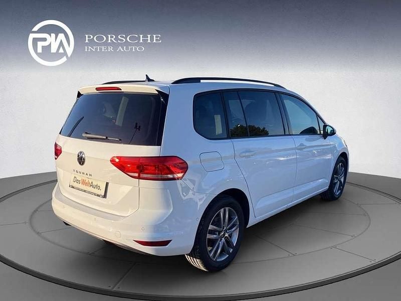 Neu VW Touran 150 PS (110 kW) 2025 Weiß Van / Kleinbus