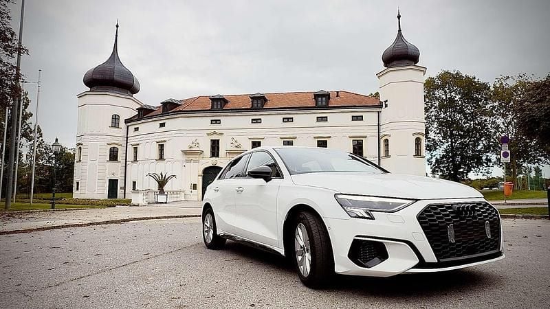 Gebraucht Audi A3 Ambiente 110 PS (80 kW) 2023 Weiß Limousine