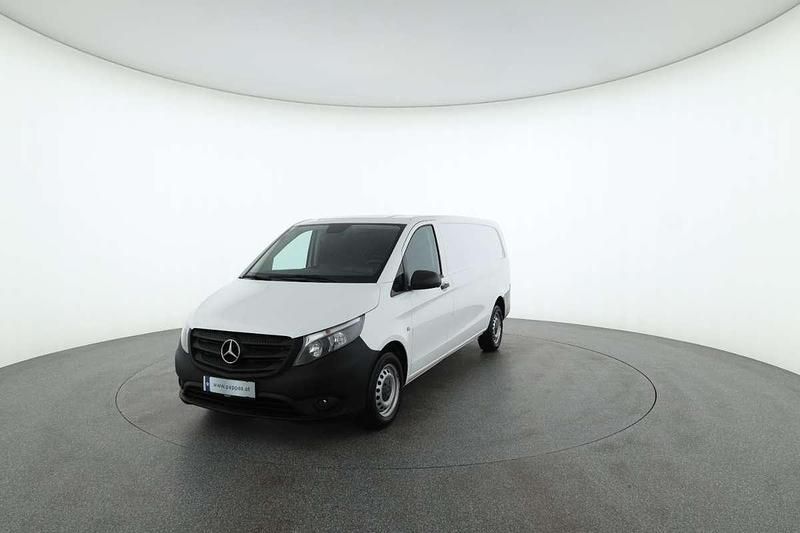 Weiß Gebraucht 2021 Mercedes Vito Van / Kleinbus | € 38.388 (Guter Preis) - Bild 1/3