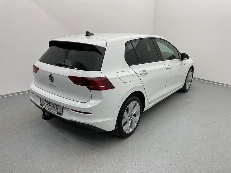 Neu VW Golf VIII 115 PS (84 kW) 2026 Weiss  normal