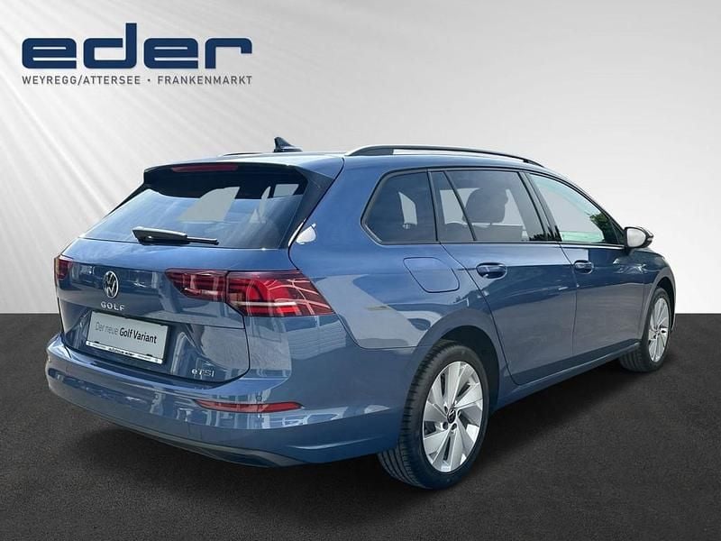 Gebraucht VW Golf VIII Life 116 PS (85 kW) 2024 Blau Kombi