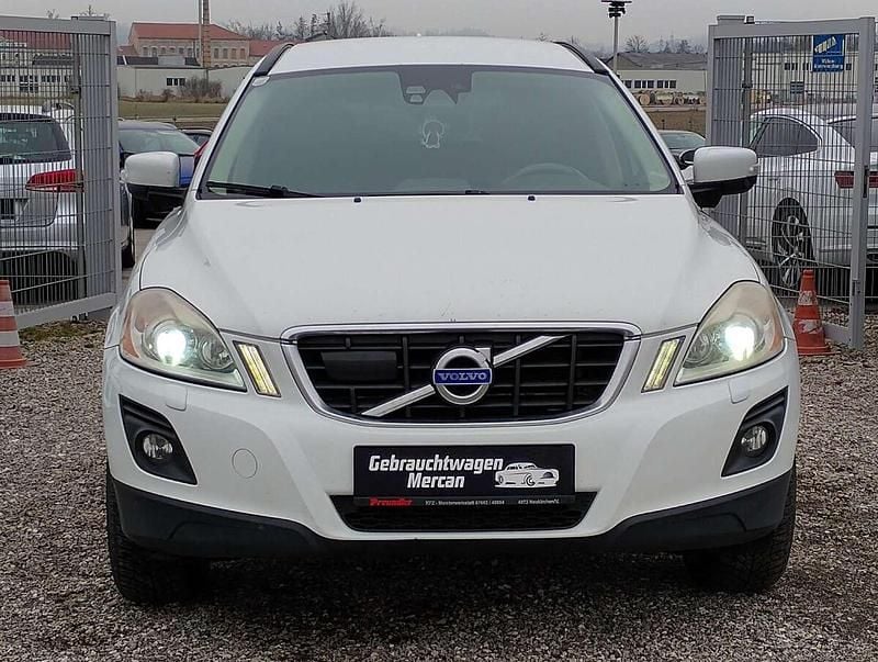 Gebraucht Volvo XC60 Momentum 163 PS (119 kW) 2009 Weiß SUV