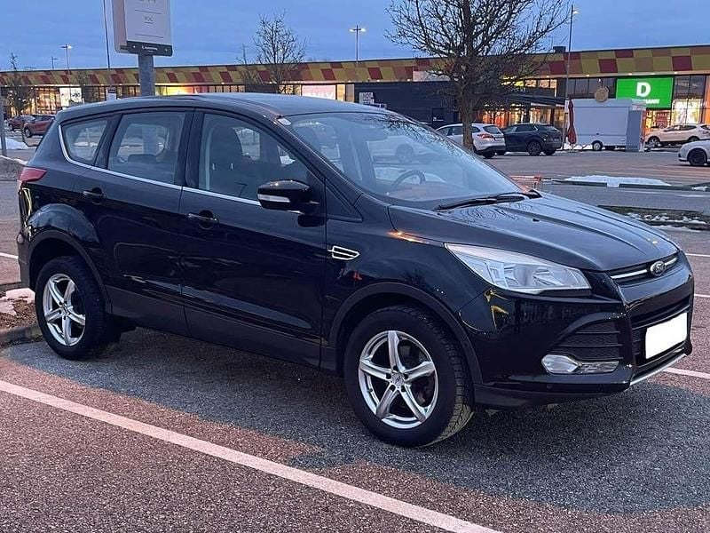 Gebraucht Ford Kuga Trend 150 PS (110 kW) 2014 Schwarz SUV